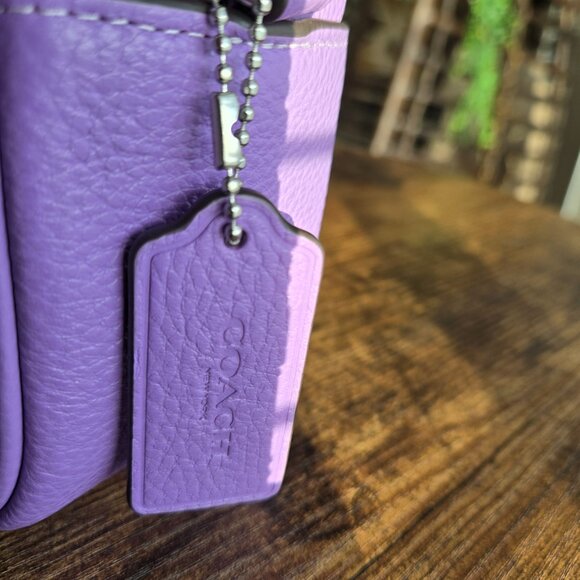 Coach Iris Jamie Camera Bag in Pebbled Leather - Picture 4 of 9